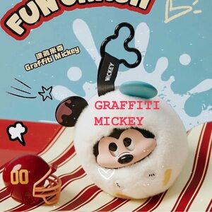 Miniso Disney Mickey Fun Crash Series *Graffiti Mickey*